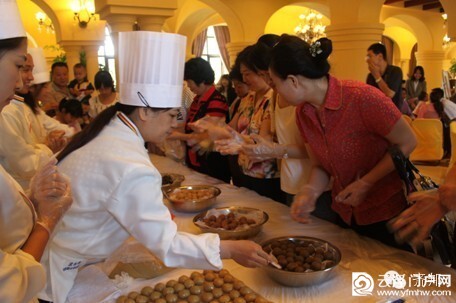 宗圣星光广场特约《食在云浮》中秋篇 宗圣星光广场特约《食在云浮》中秋篇