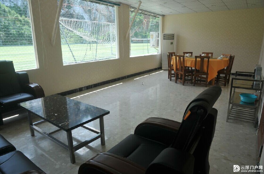 蟠龙山庄农家特色菜土味、绿味,让您回味无穷! 蟠龙山庄农家特色菜土味、绿味,让您回味无穷!